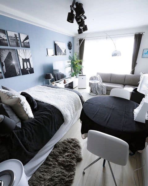 Studio Room